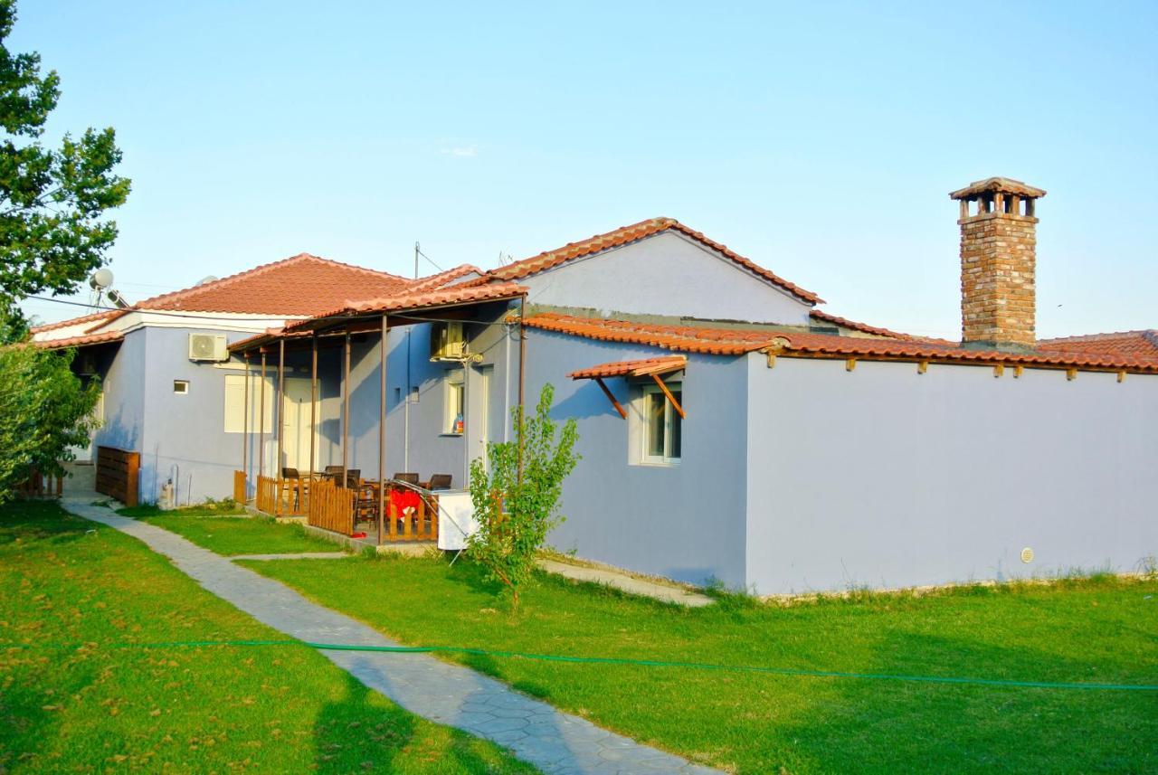 Kremasti Rooms Exterior photo